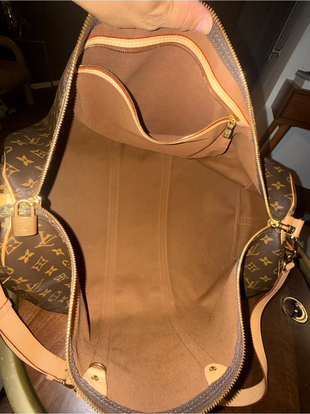 Louis Vuitton Keepall 55 Bandouliere Monogram Canvas Great Condition - Picture 7 of 9